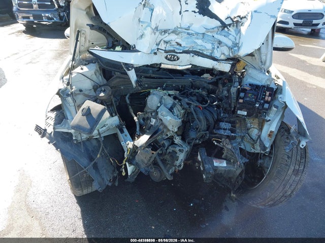 2018 KIA OPTIMA 5XXGT4L34JG212869 Photo 9