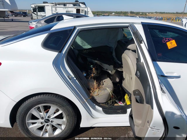 2018 KIA OPTIMA 5XXGT4L34JG212869 Photo 7