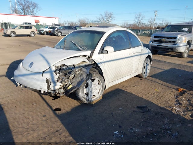 2001 VOLKSWAGEN NEW BEETLE 3VWCB21C01M435057 Photo 1