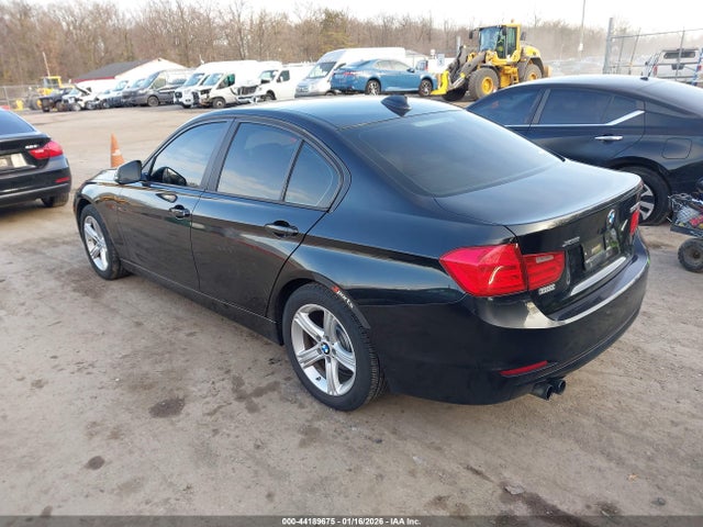 44189675 :رقم المزاد ، WBA3B5G56DNP40762 vin ، 2013 Bmw 328i Xdrive مزاد بيع