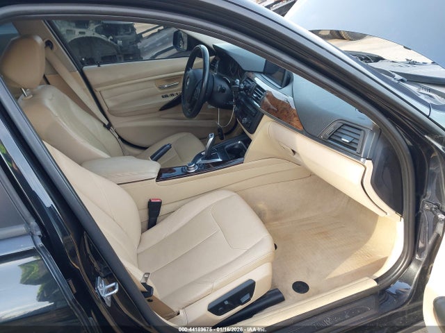 44189675 :رقم المزاد ، WBA3B5G56DNP40762 vin ، 2013 Bmw 328i Xdrive مزاد بيع