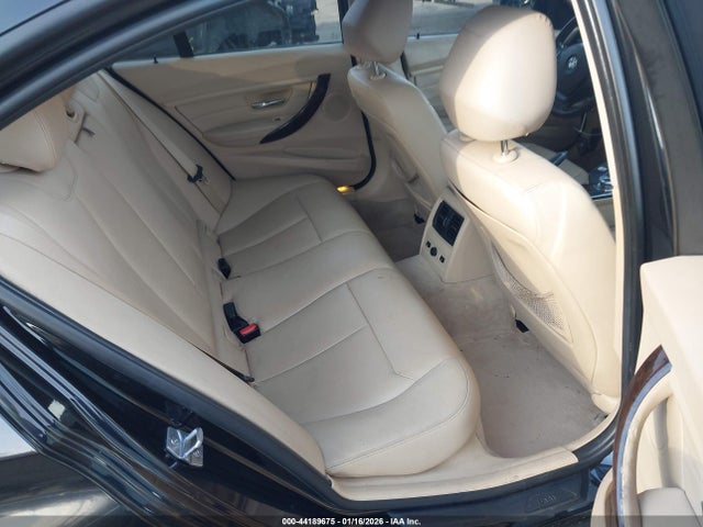 44189675 :رقم المزاد ، WBA3B5G56DNP40762 vin ، 2013 Bmw 328i Xdrive مزاد بيع