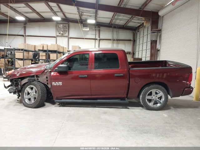 3C6RR7KT1JG158610 RAM 1500 Express 4x4 5&#039;7 Box