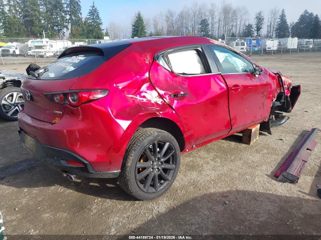 JM1BPAKM8S1791028 Mazda Mazda3 2.5 S Select Sport