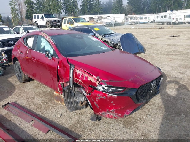 JM1BPAKM8S1791028 Mazda Mazda3 2.5 S Select Sport