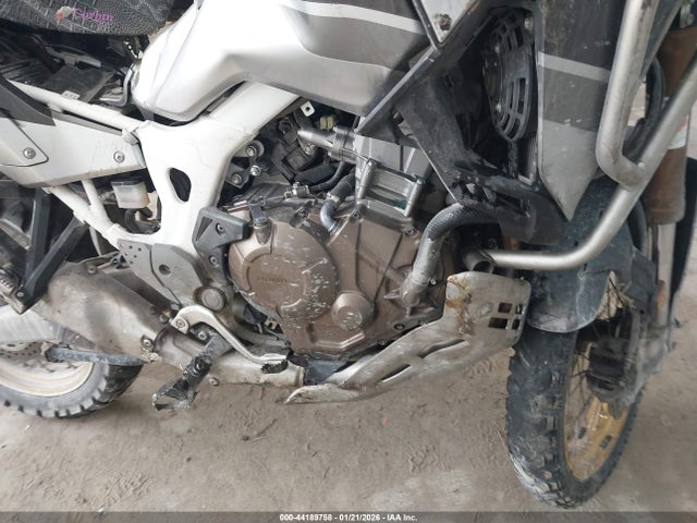 Honda Crf1000 A 2019 JH2SD0440KK300548 Image 8