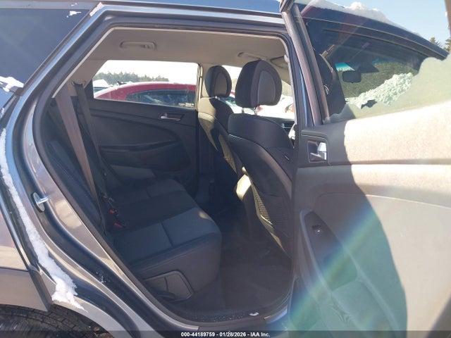 KM8J3CA44JU707610 Hyundai TUCSON SEL