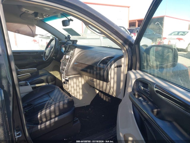 Продажа на аукционе авто 2014 Chrysler Town & Country Touring, vin: 2C4RC1BG8ER215928, номер лота: 44189780