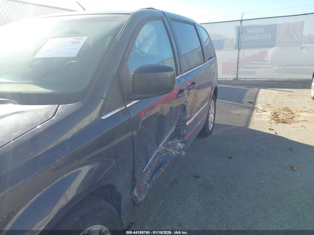 Продажа на аукционе авто 2014 Chrysler Town & Country Touring, vin: 2C4RC1BG8ER215928, номер лота: 44189780