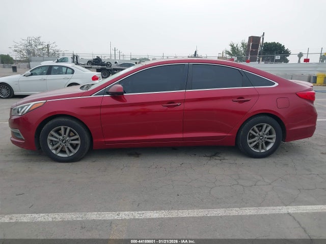 Hyundai SONATA SE 2015 5NPE24AF6FH020565 Image 14