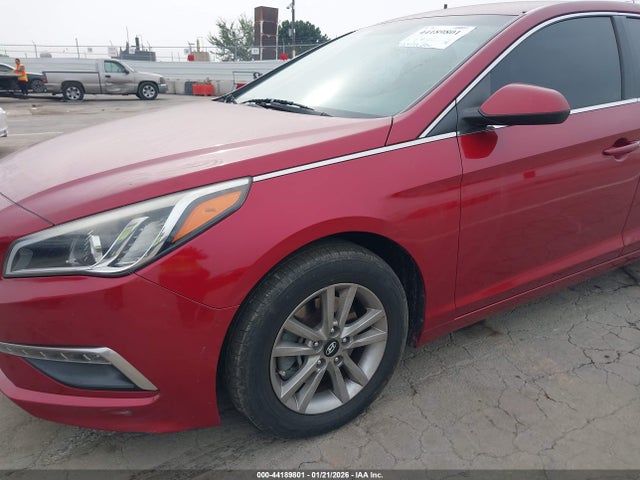 Hyundai SONATA SE 2015 5NPE24AF6FH020565 Image 6
