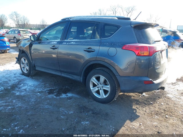 Toyota Rav4 Xle 2014 JTMWFREV3EJ002084 Image 3