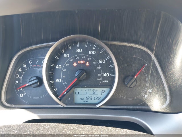 Toyota Rav4 Xle 2014 JTMWFREV3EJ002084 Image 7