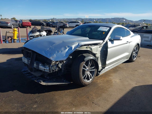 Ford Mustang Ecoboost 2016 1FA6P8THXG5332276 Image 2