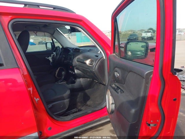 ZACCJABT1FPB21324 Jeep Renegade Latitude