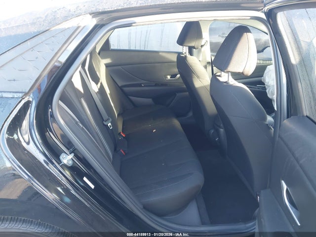 KMHLM4DGXRU709004 Hyundai ELANTRA SEL