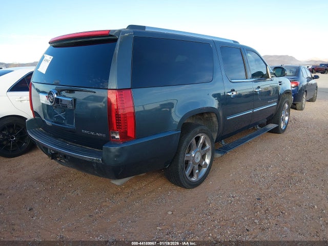 2008 CADILLAC ESCALADE ESV 1GYFK66868R125154 Photo 3