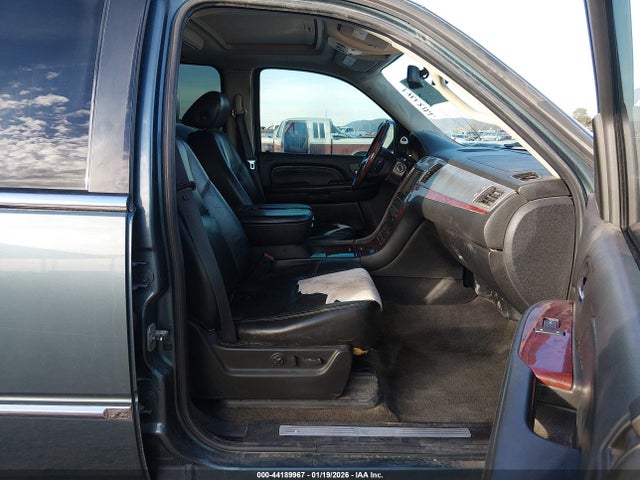 2008 CADILLAC ESCALADE ESV 1GYFK66868R125154 Photo 4