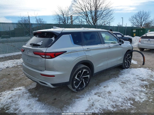 2022 MITSUBISHI OUTLANDER JA4J3UA89NZ087661 Photo 3