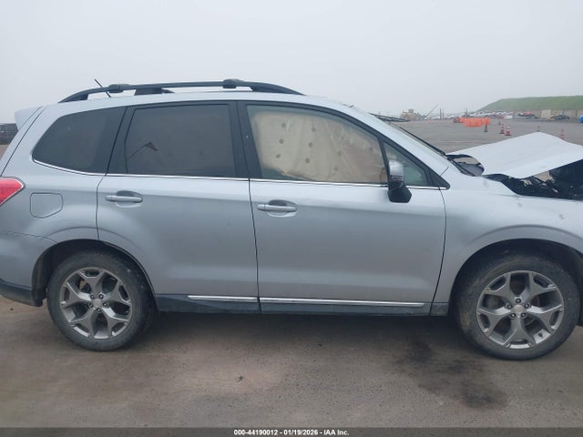 Subaru Forester 2.5i Touring 2015 JF2SJAWC7FH517868 Image 13