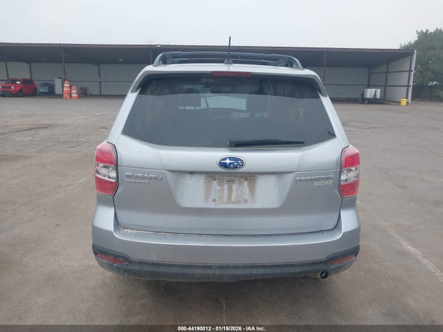 Subaru Forester 2.5i Touring 2015 JF2SJAWC7FH517868 Image 16