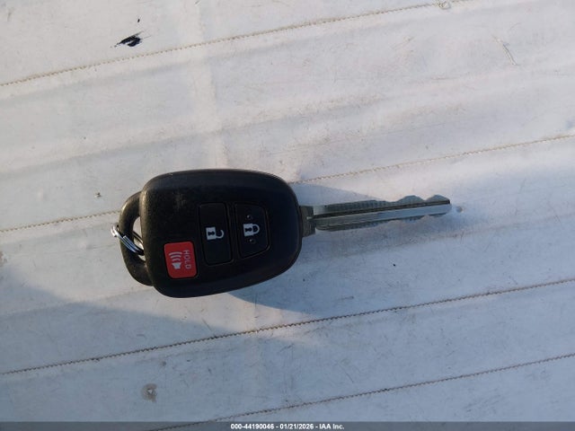 Toyota RAV4 LE 2016 2T3BFREV9GW524432 Image 11