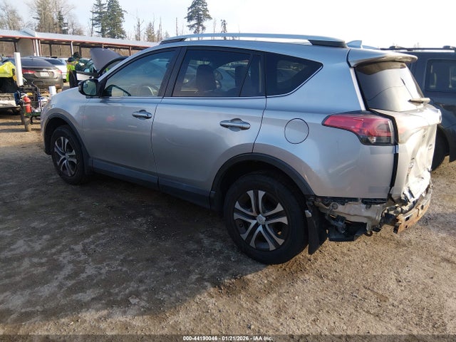 Toyota RAV4 LE 2016 2T3BFREV9GW524432 Image 3