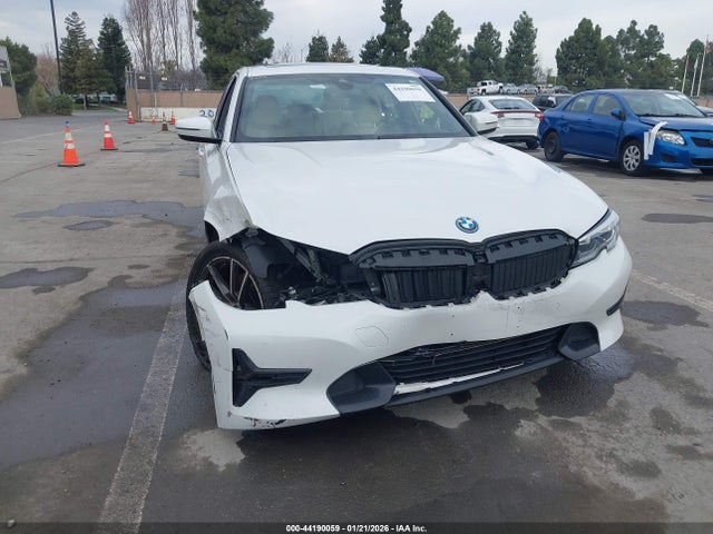 3MW5P9J00N8C69839 BMW 3 Series 330e Xdrive