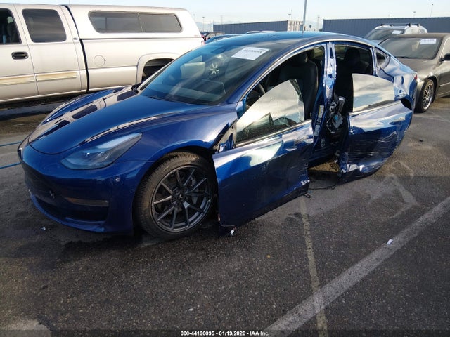 2021 TESLA MODEL 3 5YJ3E1EB0MF939879 Photo 1