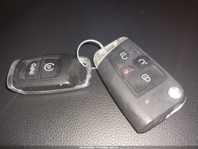 2019 VOLKSWAGEN TIGUAN 3VV2B7AX7KM102646 Photo 10