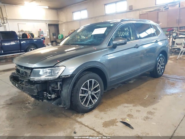 2019 VOLKSWAGEN TIGUAN 3VV2B7AX7KM102646 Photo 1