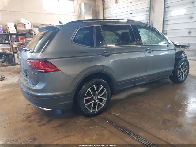 2019 VOLKSWAGEN TIGUAN 3VV2B7AX7KM102646 Photo 3