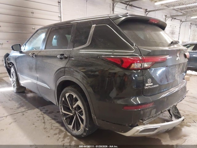 2022 MITSUBISHI OUTLANDER JA4J4UA88NZ051666 Photo 2