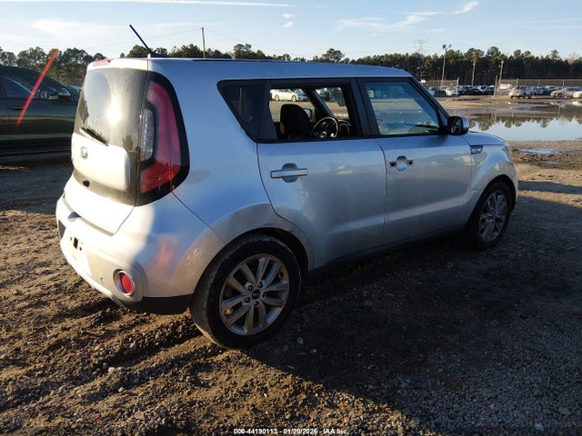 KNDJP3A5XH7425711 KIA SOUL +