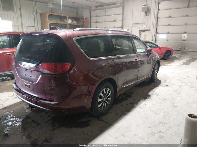 2020 CHRYSLER PACIFICA 2C4RC1EG3LR102350 Photo 3