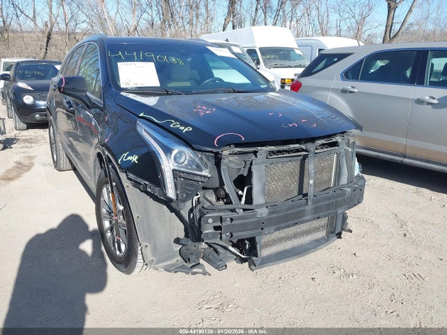 2017 CADILLAC XT5 1GYKNDRS0HZ105418 Photo 0