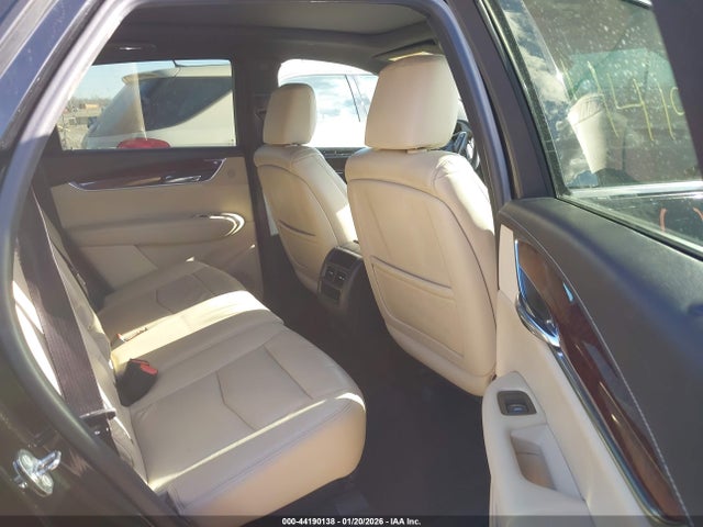 2017 CADILLAC XT5 1GYKNDRS0HZ105418 Photo 7