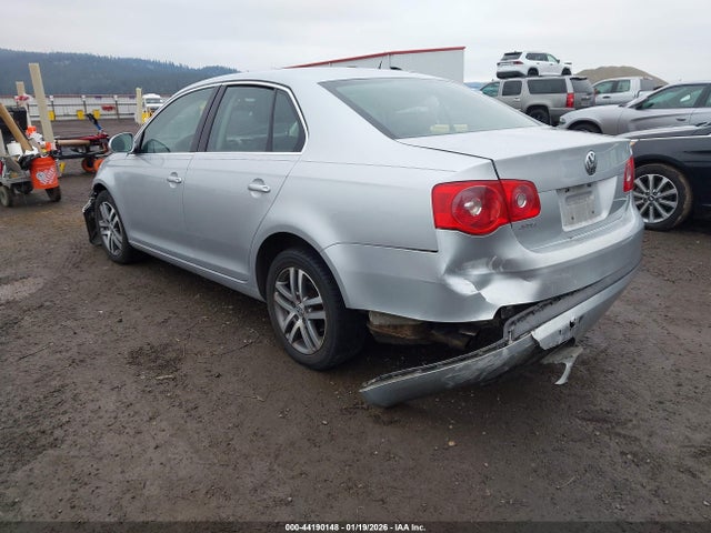Продажа на аукционе авто 2006 Volkswagen Jetta 2.5, vin: 3VWRG71K86M689414, номер лота: 44190148