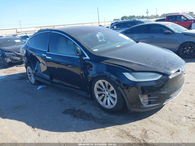 2017 TESLA MODEL X 5YJXCDE25HF035573