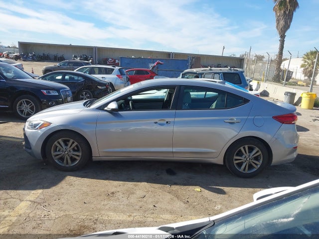 Hyundai ELANTRA SE 2017 5NPD84LF6HH098497 Image 14
