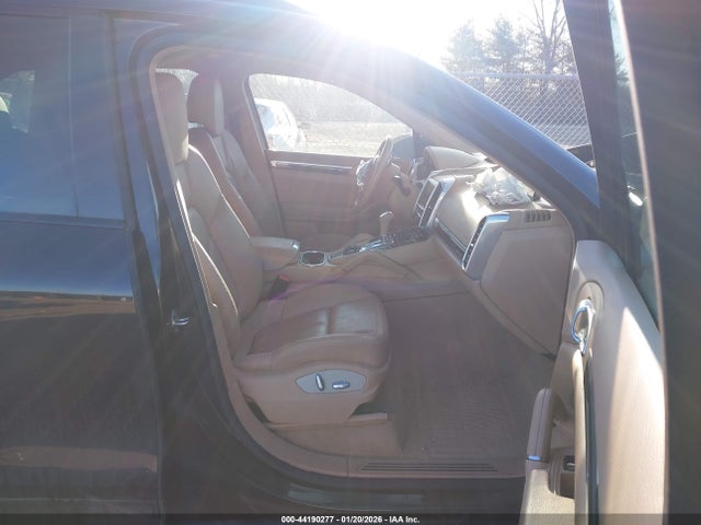2014 PORSCHE CAYENNE WP1AA2A2XELA02999 Photo 4