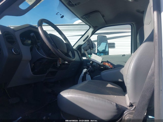 Ford F-650 Gas 2022 1FDNF6AN0NDF08062 Image 7