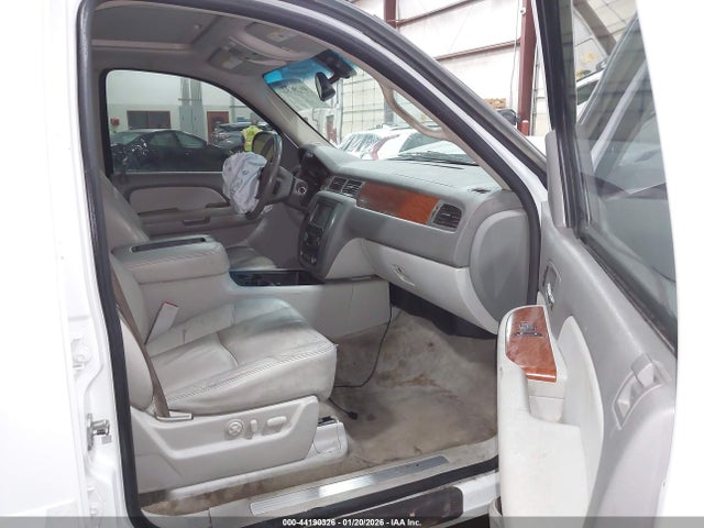 Aukcja sprzedaży 2008 Gmc Yukon Xl 1500 Slt, vin: 1GKFK16358J250226, numer aukcji: 44190326