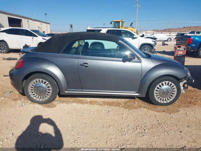 3VW517AT2EM823146 Volkswagen Beetle 1.8t
