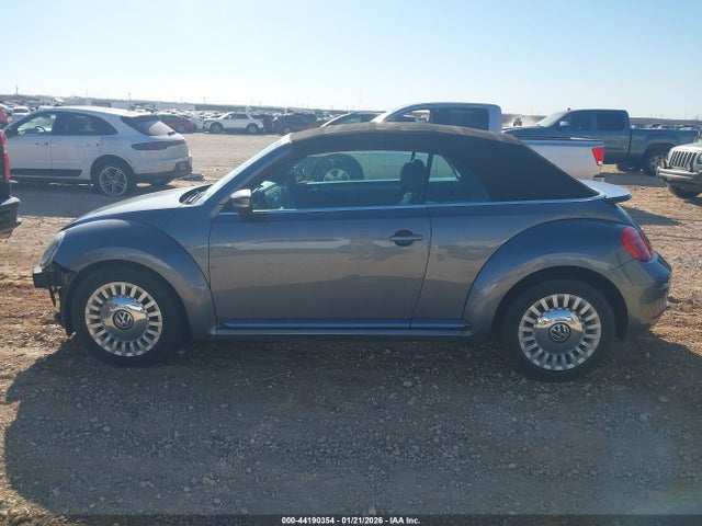 3VW517AT2EM823146 Volkswagen Beetle 1.8t
