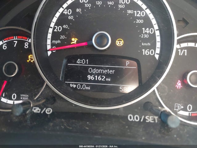 3VW517AT2EM823146 Volkswagen Beetle 1.8t