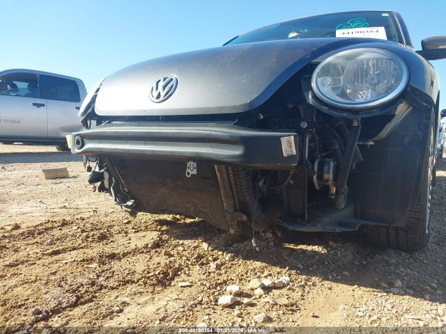 3VW517AT2EM823146 Volkswagen Beetle 1.8t
