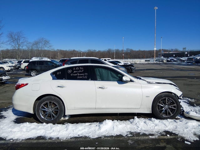 Продажа на аукционе авто 2017 Infiniti Q50 3.0t Signature Edition, vin: JN1EV7AR3HM839967, номер лота: 44190357