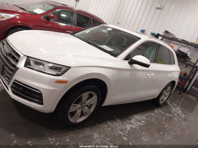 2018 Audi Q5 2.0t Premium/2.0t Tech Premium მანქანა იყიდება აუქციონზე, vin: WA1BNAFYXJ2011522, აუქციონის ნომერი: 44190375