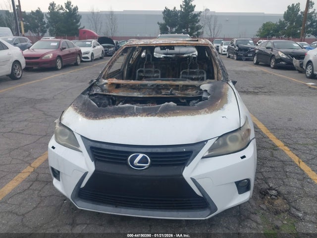 JTHKD5BH7H2288191 Lexus CT 200H